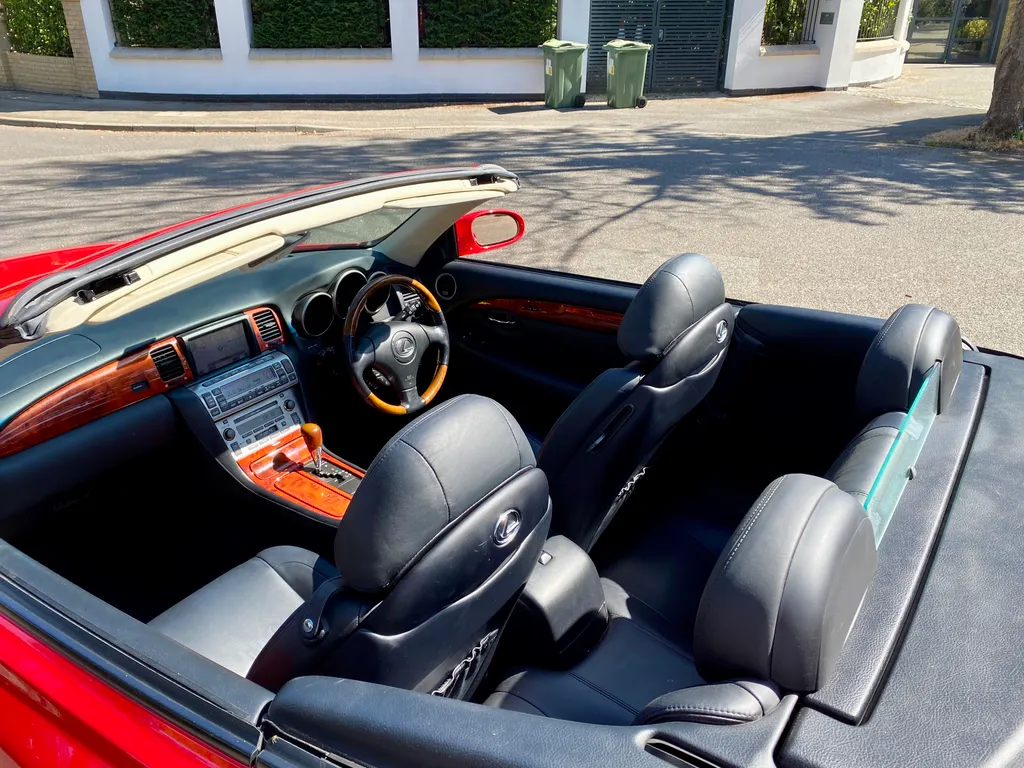 Lexus sc kawyhbmnzjiaft6fj1n7s