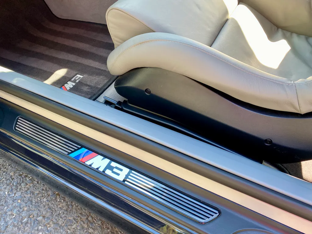 Bmw m3  vx4qdukymbgqdkrbo9nw