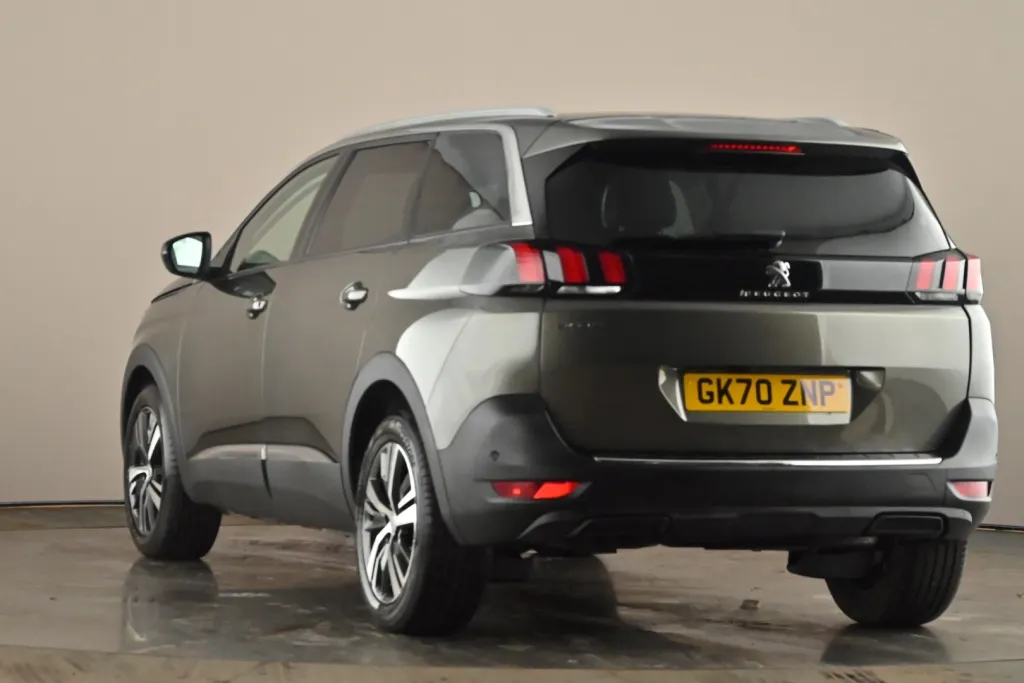 Peugeot 5008 Image 3