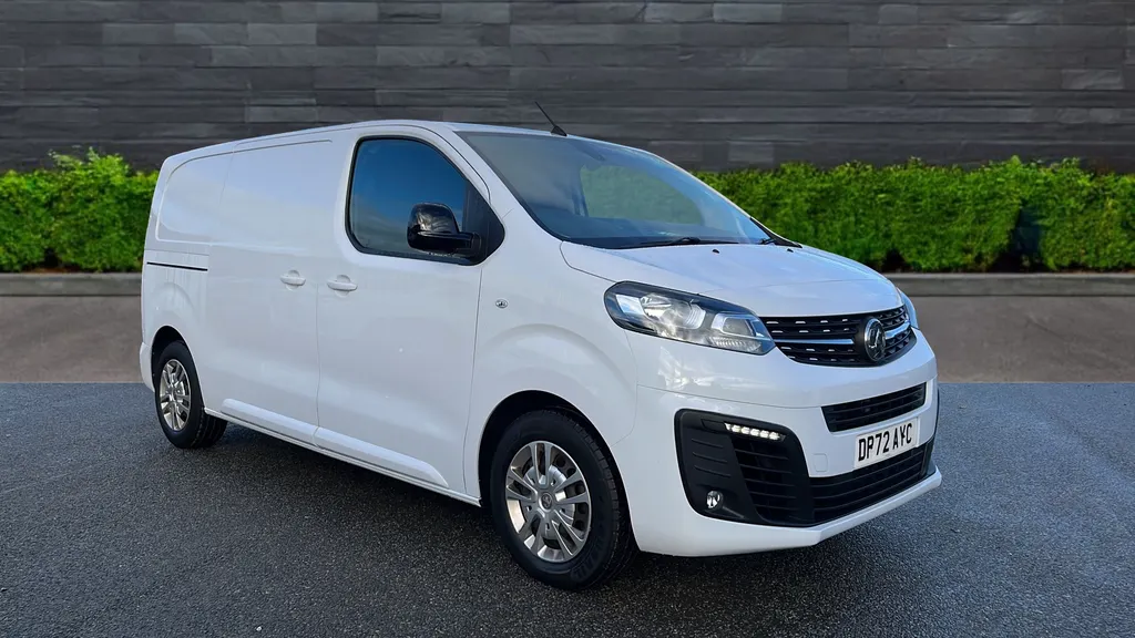 Vauxhall Vivaro Image 1