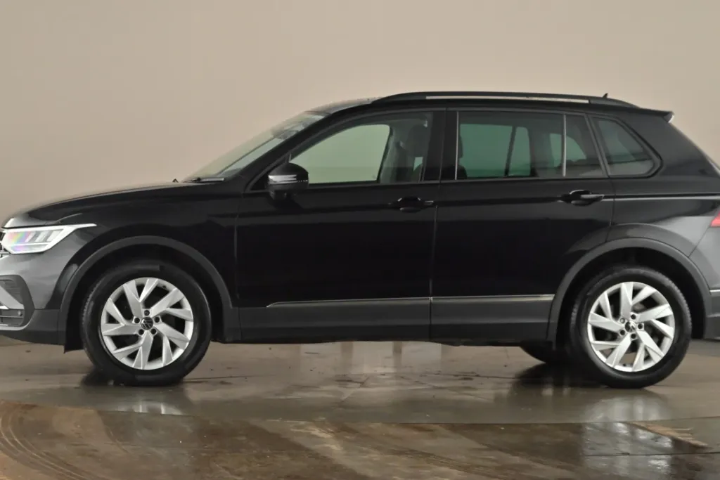 Volkswagen Tiguan Image 2