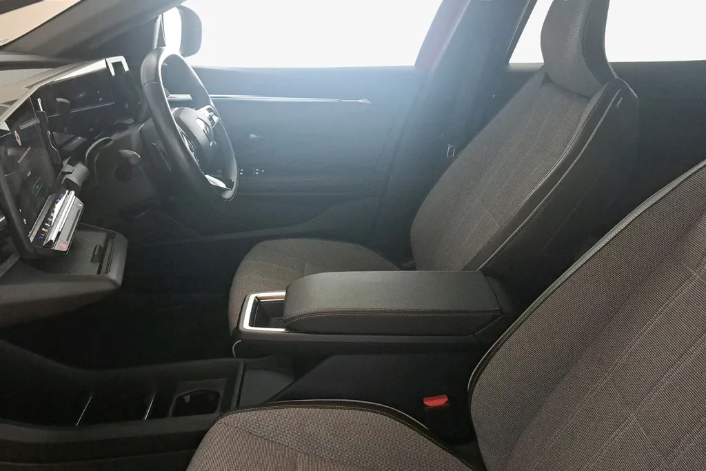 Renault Megane E-Tech Image 2