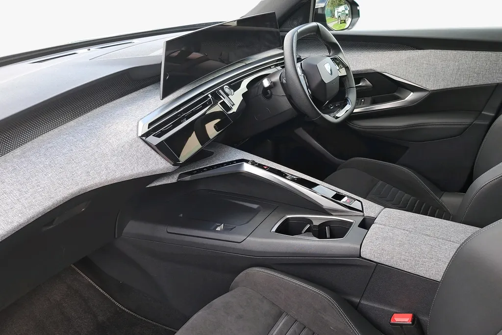 Peugeot 3008 Image 2