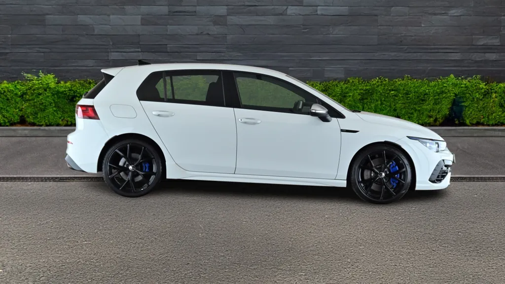 Volkswagen Golf Image 2