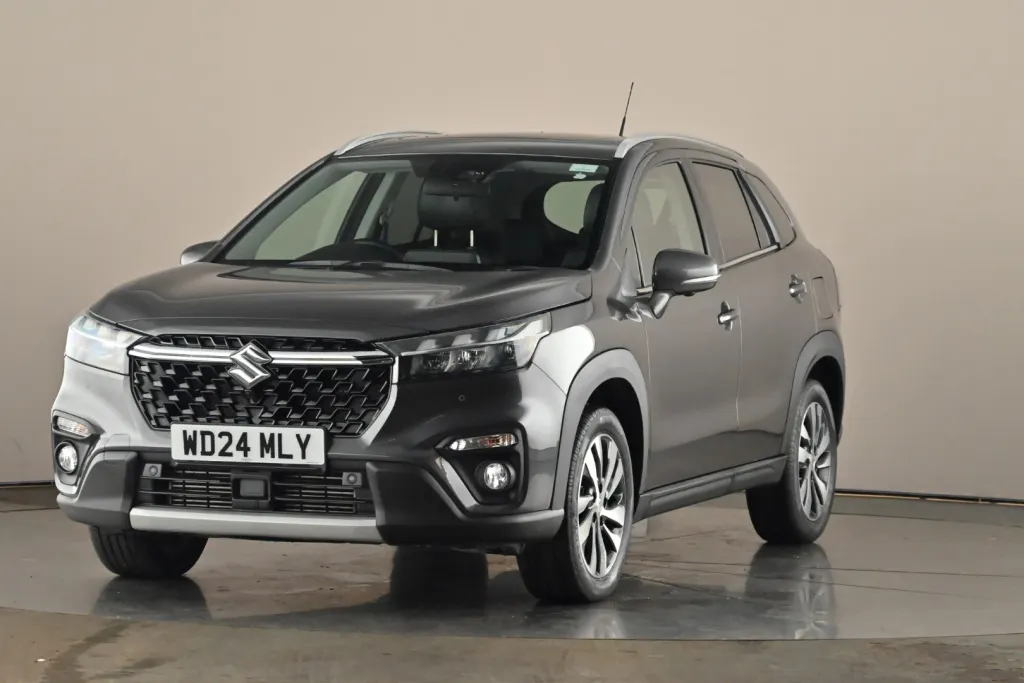 Suzuki S-Cross Image 1