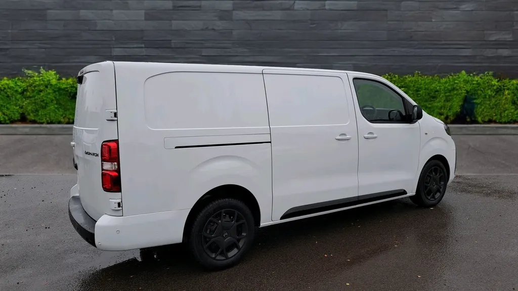 Citroen Dispatch Image 3