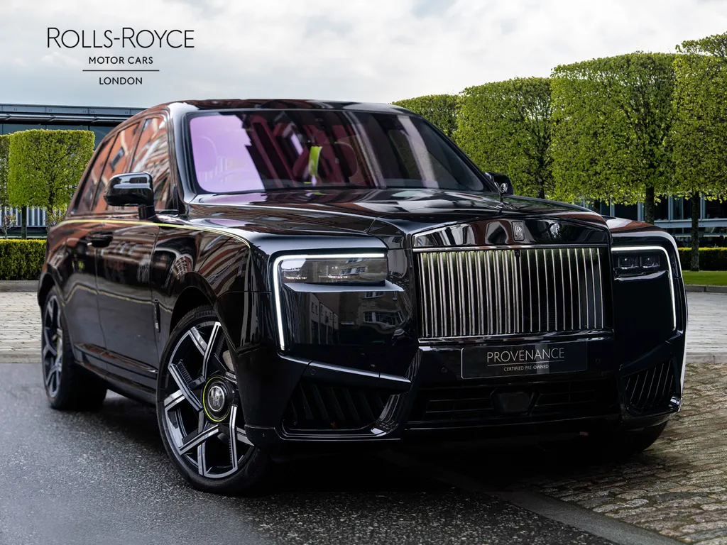 2025 Rolls-Royce Cullinan Black B...