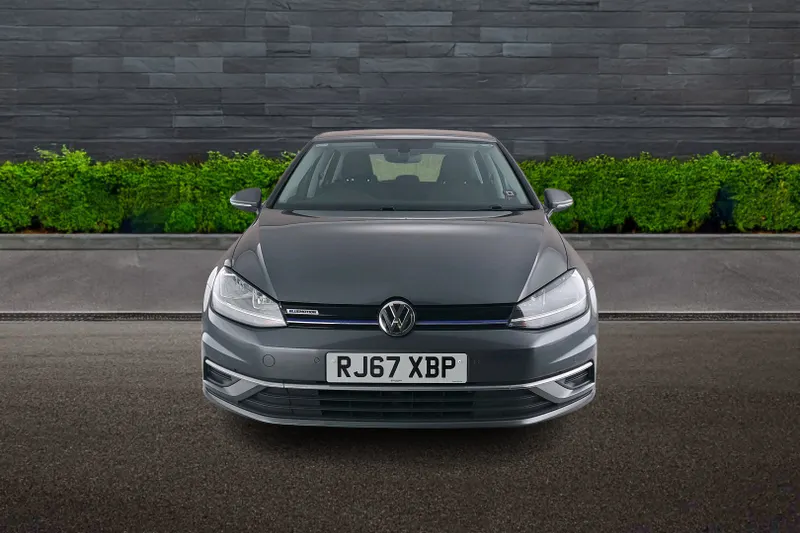 Volkswagen Golf Image 2