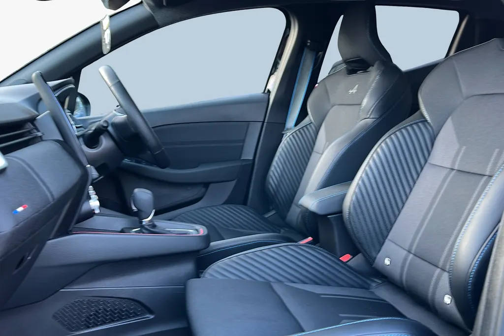 Renault Clio Image 2