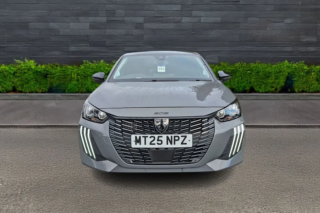 2025 Peugeot 208