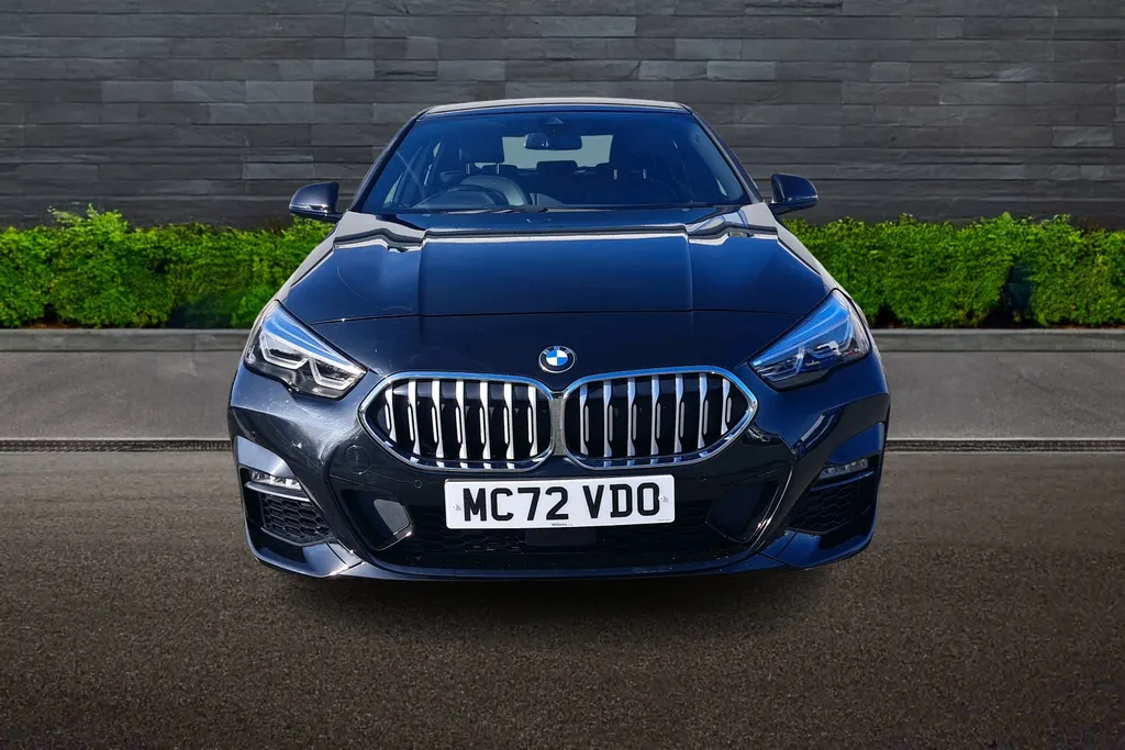 Bmw 2 Series Image 2