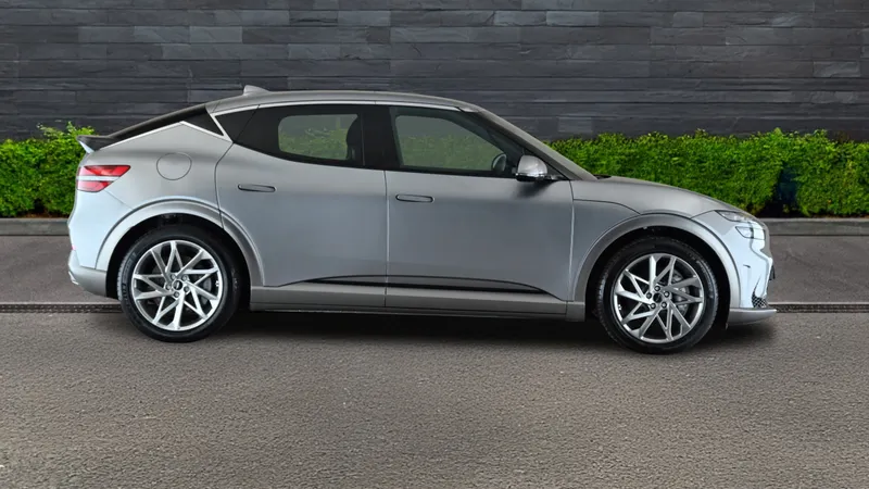 Genesis Gv60 Image 2