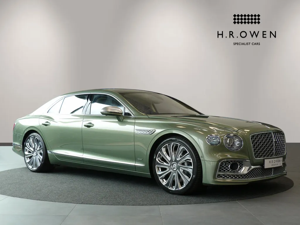 2022 Bentley Flying Spur V6 Hybri...