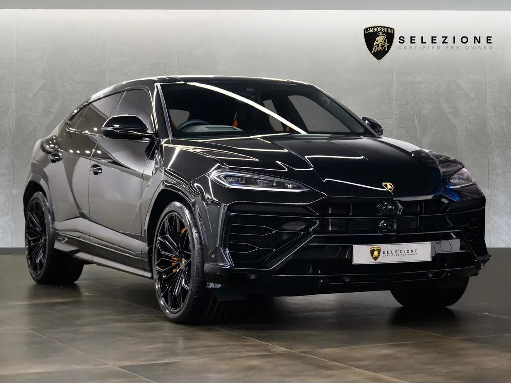 2025 Lamborghini Urus SE