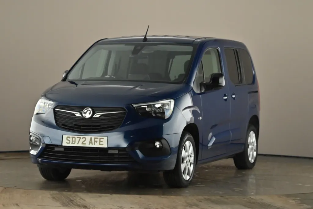 Vauxhall Combo Life Image 1