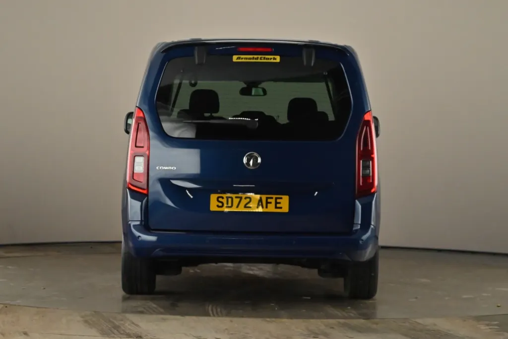 Vauxhall Combo Life Image 4