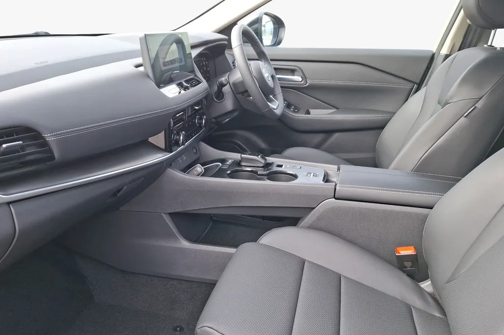 Nissan X-Trail Image 2