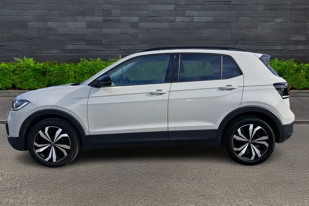 Volkswagen T-Cross Image 3