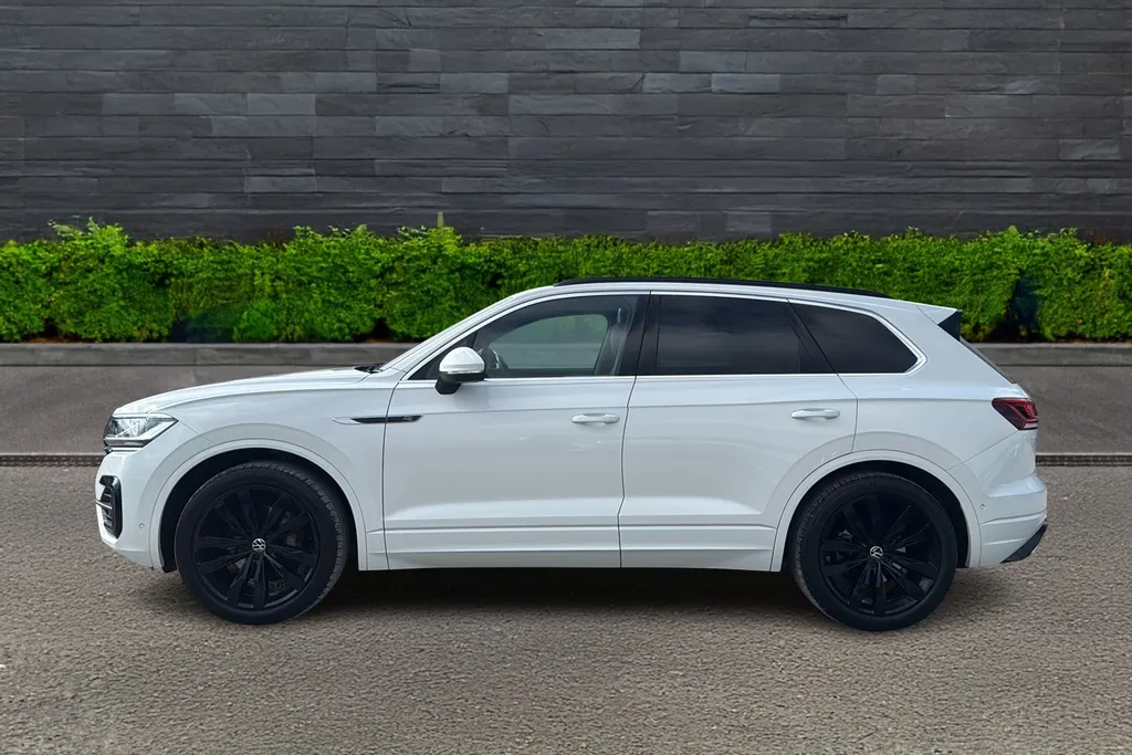 Volkswagen Touareg Image 4