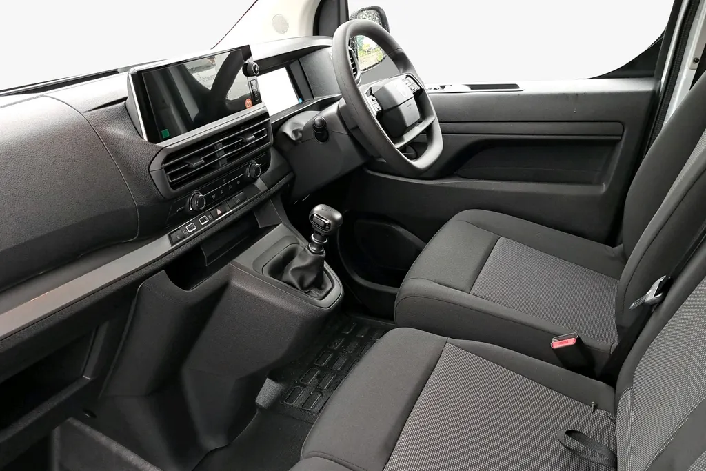 Citroen Dispatch Image 2