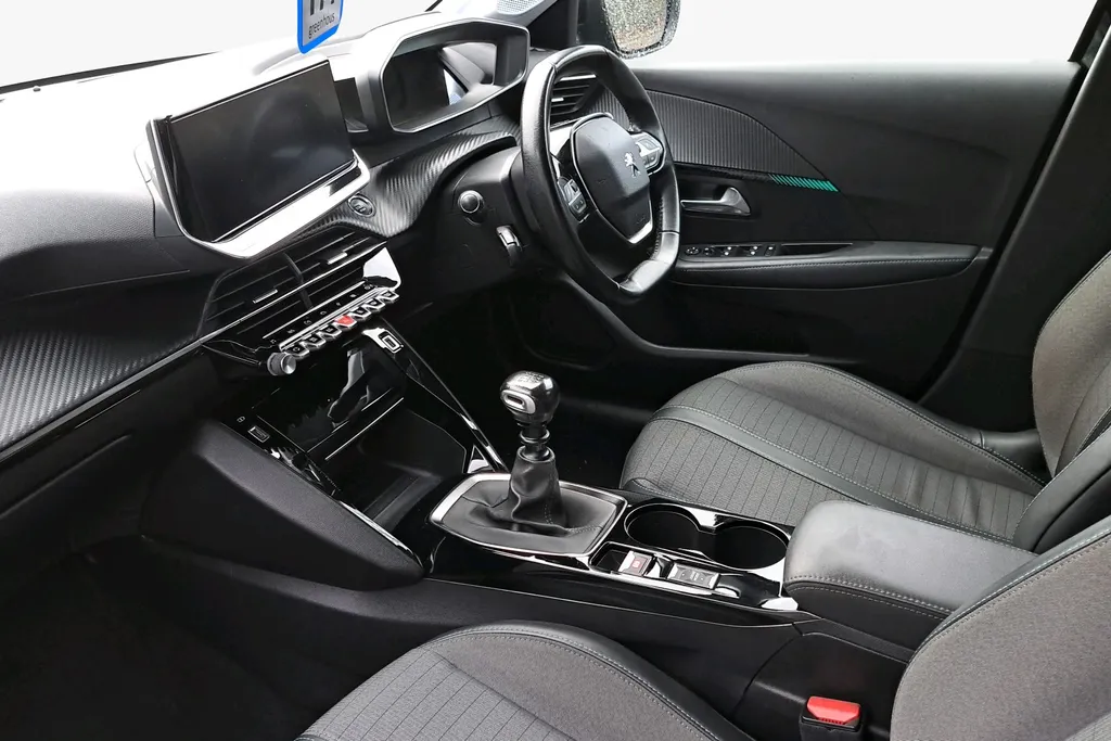 Peugeot 208 Image 2