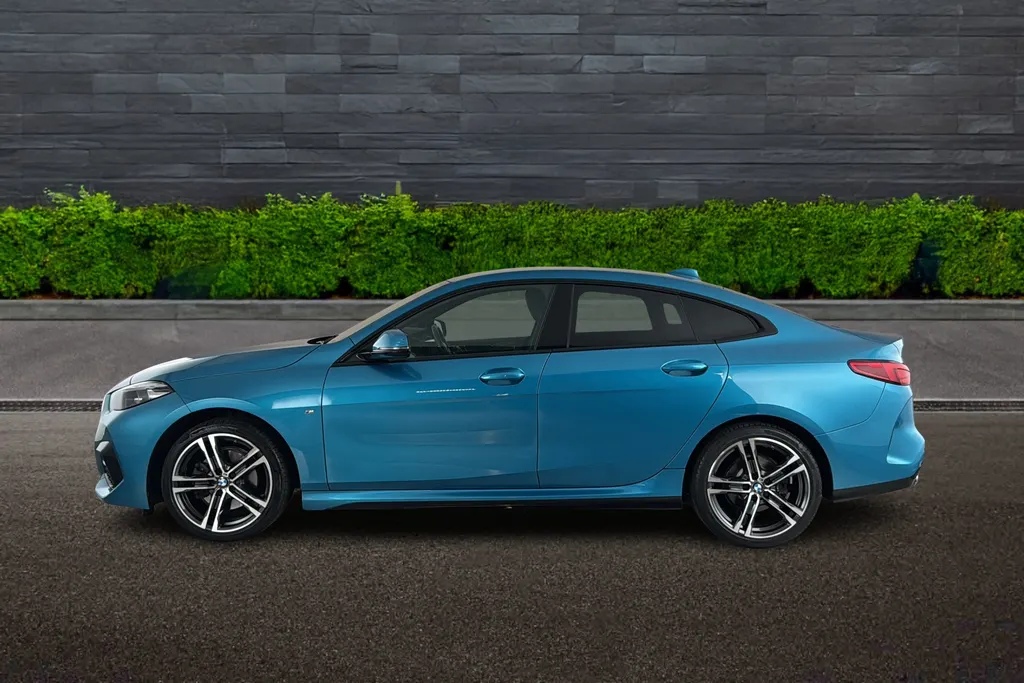 Bmw 2 Series Image 4
