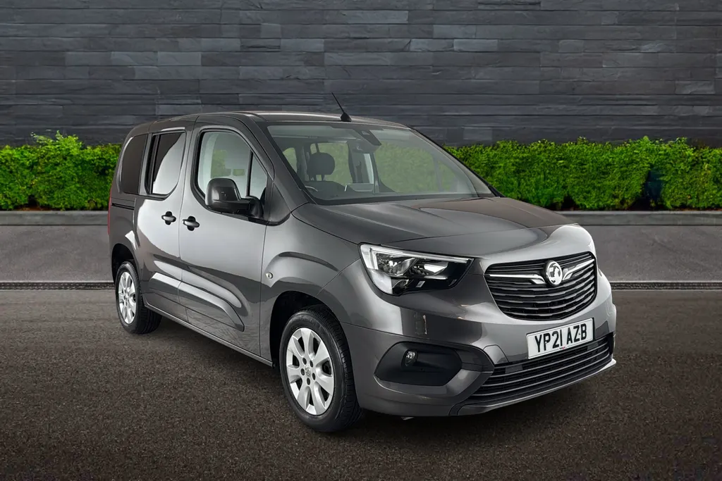 Vauxhall Combo Life Image 1