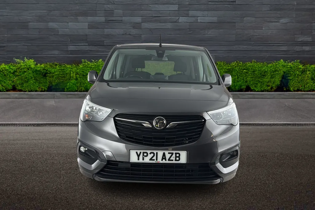 Vauxhall Combo Life Image 2