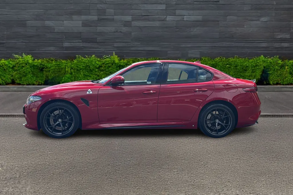 Alfa Romeo Giulia Image 4