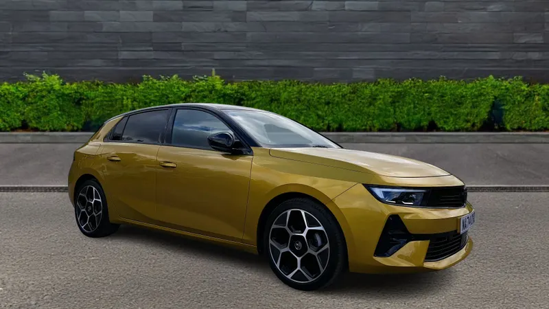 Vauxhall Astra Image 1