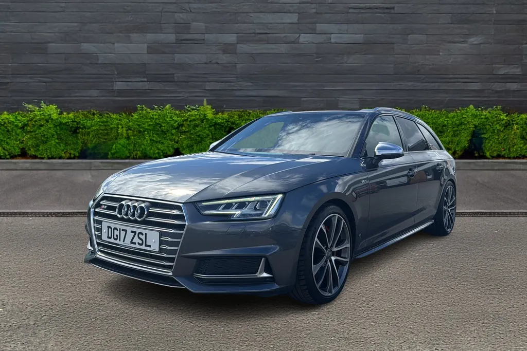 Audi A4 Image 3
