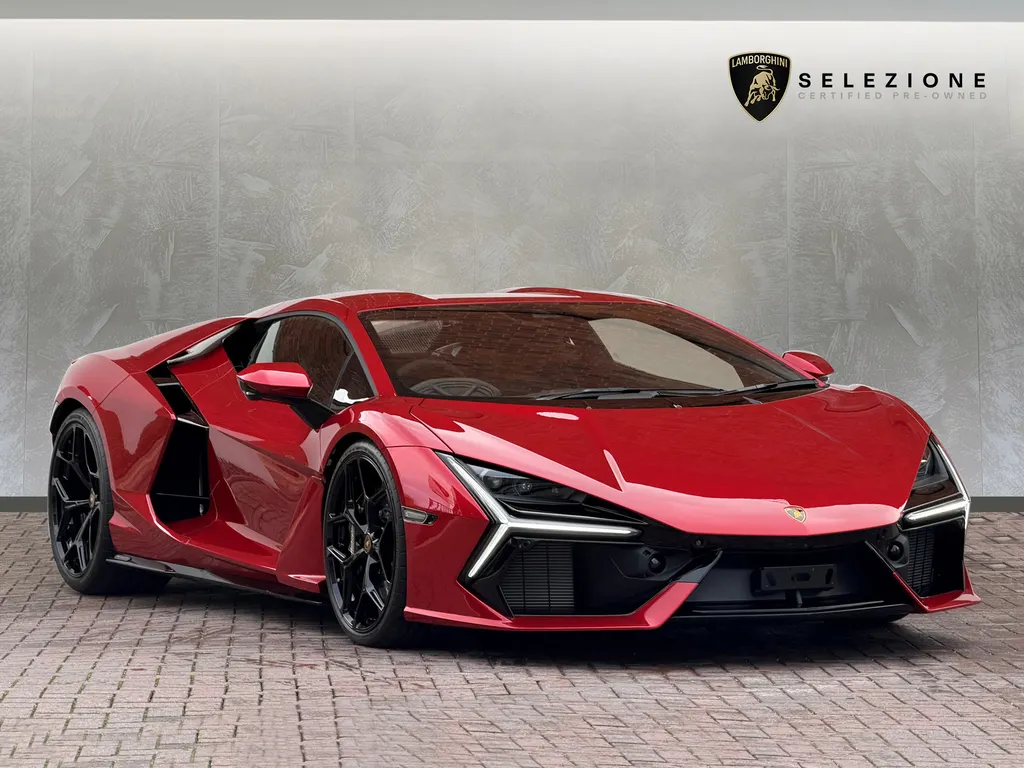 2025 Lamborghini REVUELTO