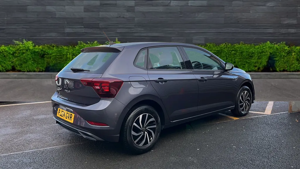 Volkswagen Polo Image 3