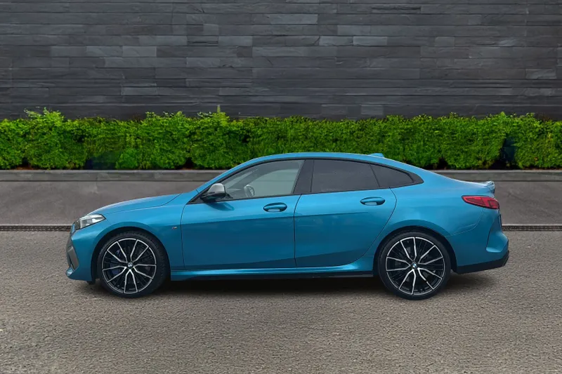 Bmw 2 Series Image 4