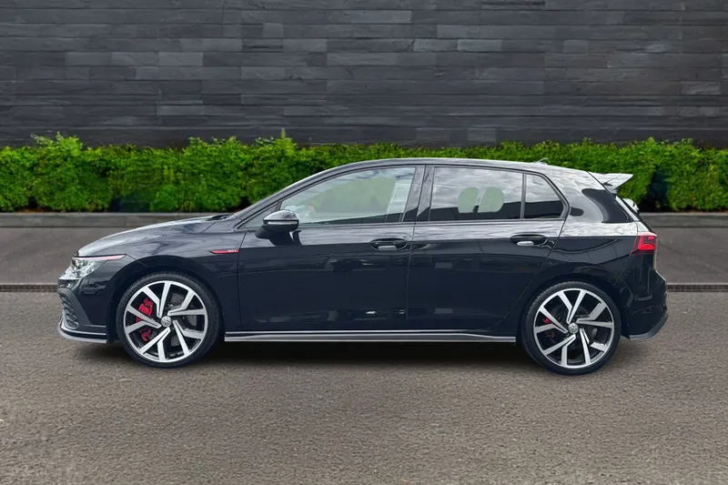 Volkswagen Golf Image 4