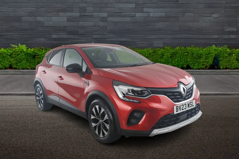 Renault Captur Image 1