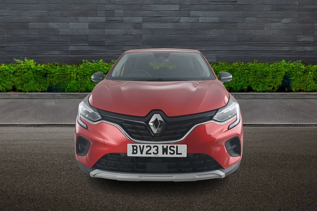 Renault Captur Image 2