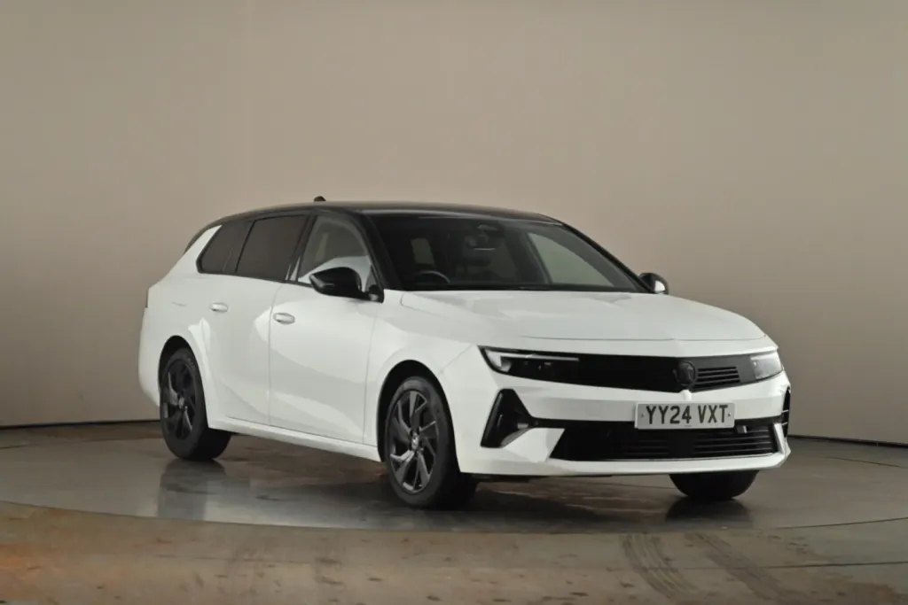 Vauxhall Astra Image 1