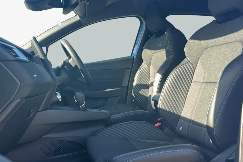 Renault Clio Image 2