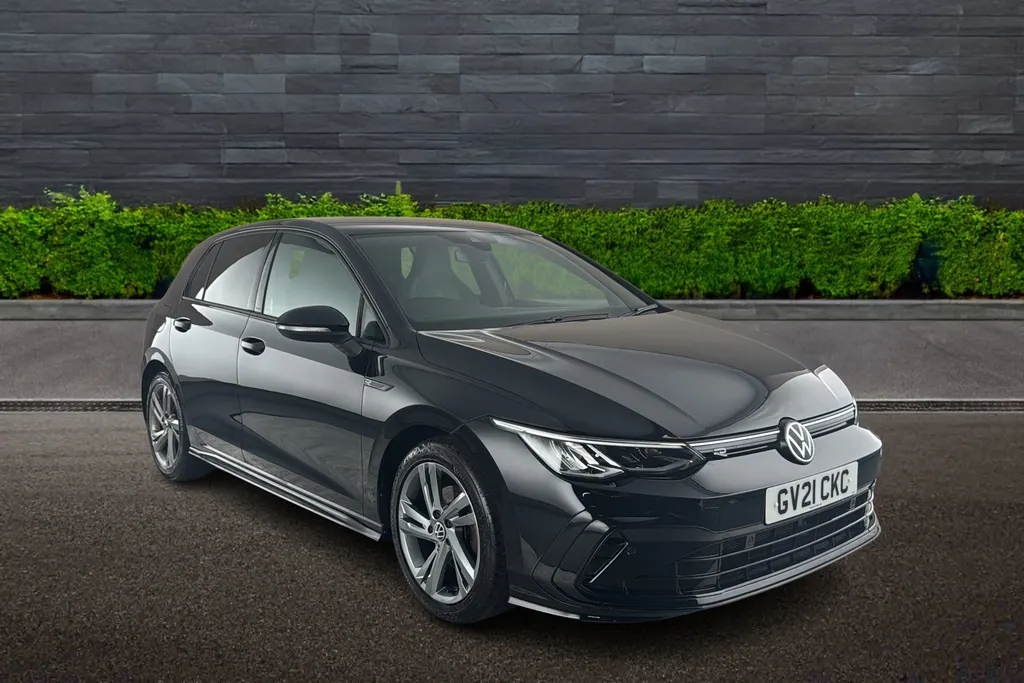 Volkswagen Golf Image 1