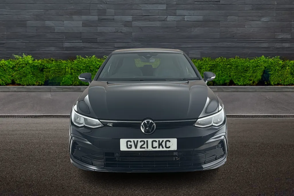Volkswagen Golf Image 2