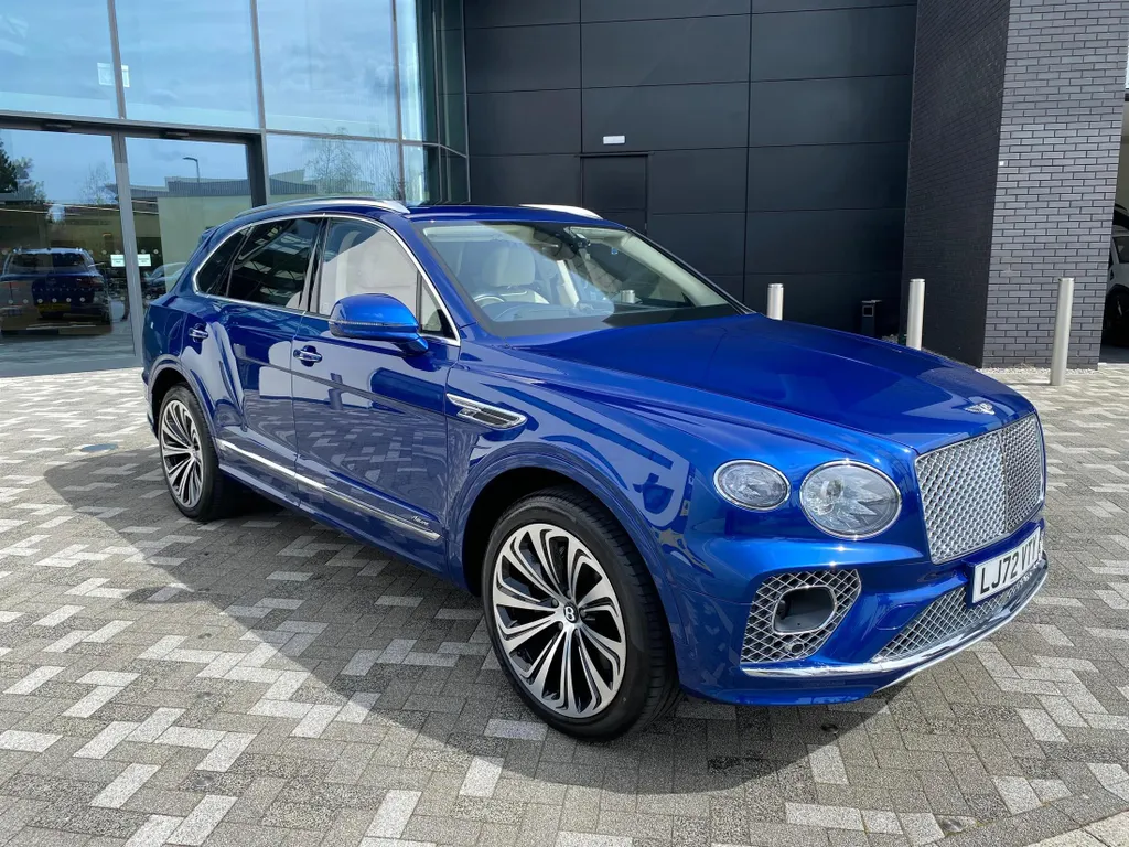 2022 Bentley Bentayga Azure V8