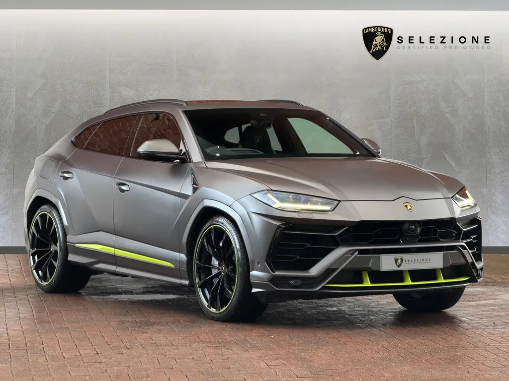 2022 Lamborghini Urus Graphite C...