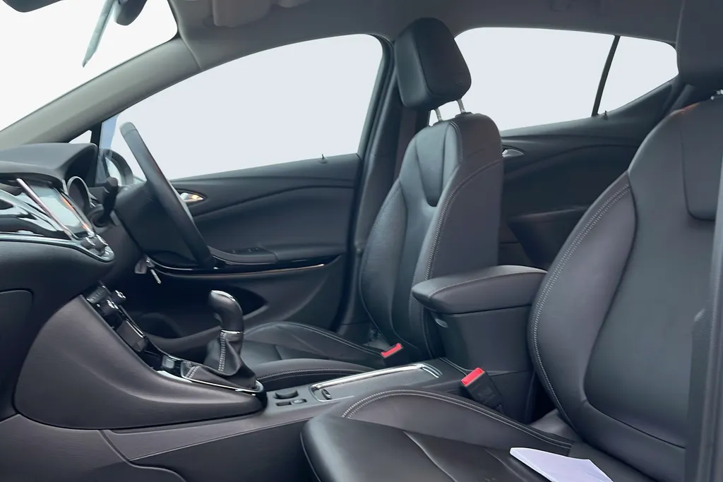 Vauxhall Astra Image 2