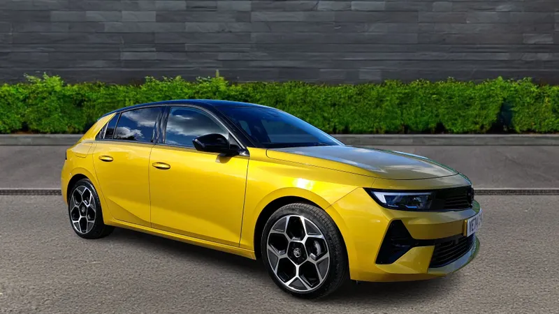 Vauxhall Astra Image 1