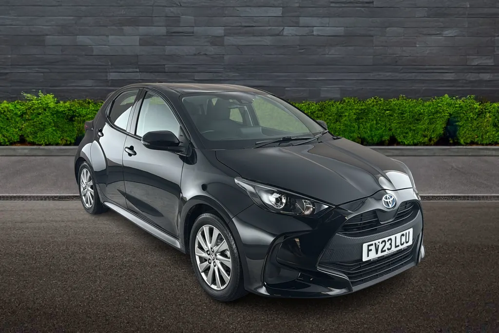 Toyota Yaris Image 1
