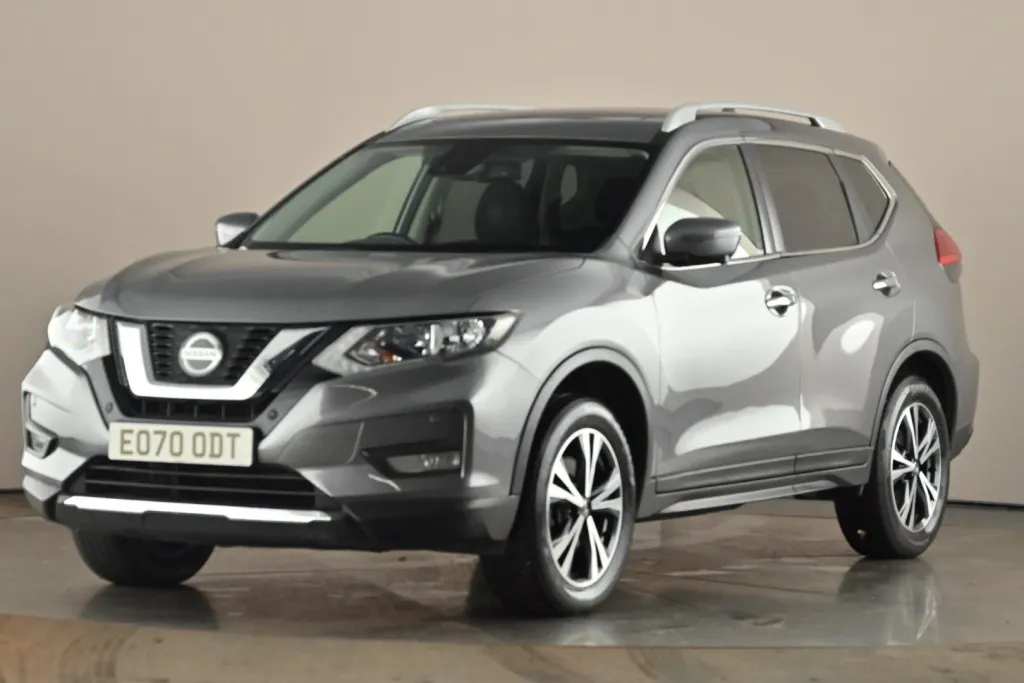 Nissan X-Trail Image 1