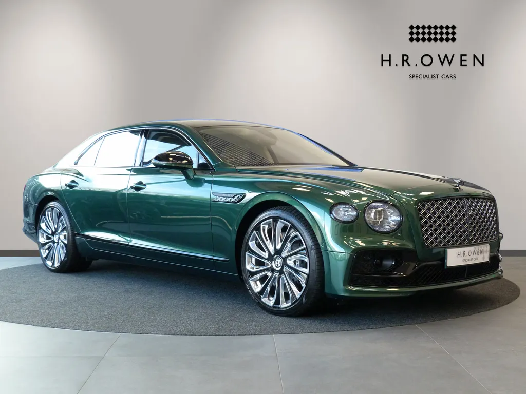 2023 Bentley Flying Spur Mulliner...