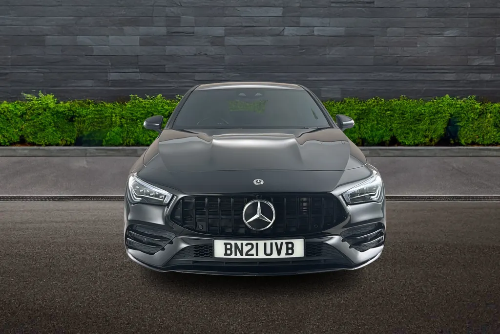 Mercedes-Benz Cla Image 2