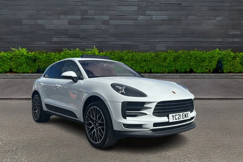 Porsche Macan Image 1